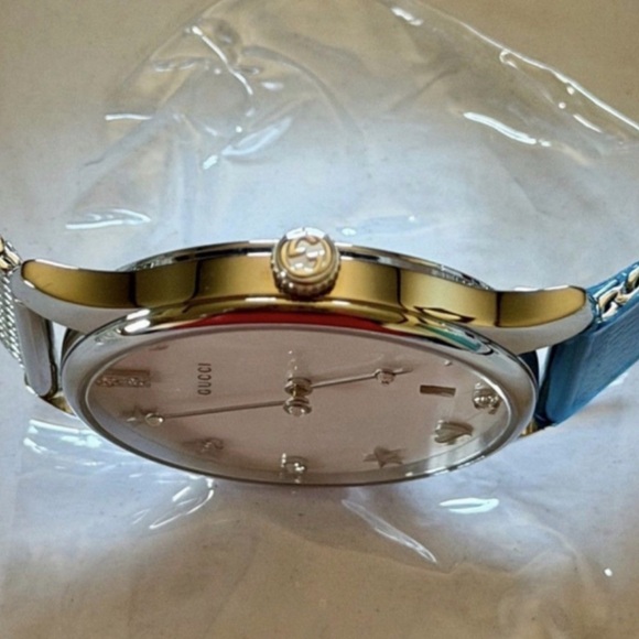 Gucci G Timeless Diamond Mother of Pearl Watch - Picture 5 of 10